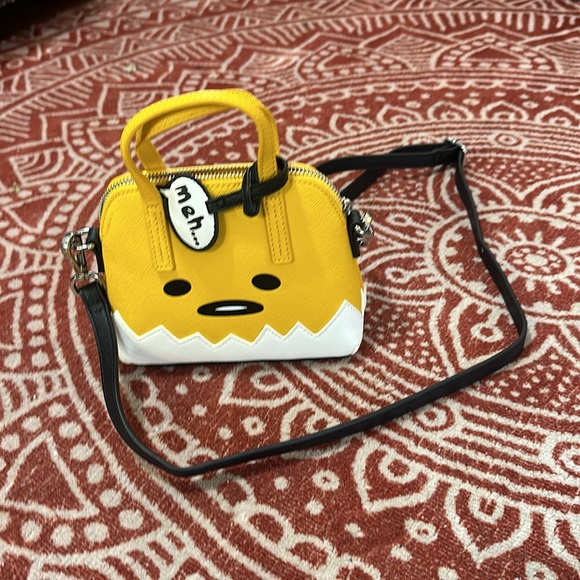 Loungefly hand bag, gudetama the lazy egg themed BRAND NEW CONDITION~flawless - Picture 2 of 3